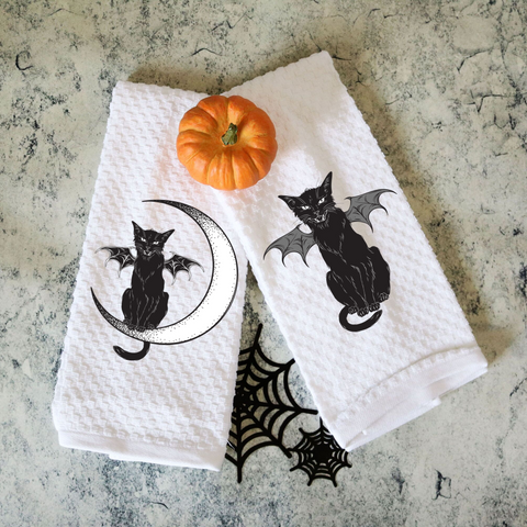 Set of Two Towels Vintage Black Cats
