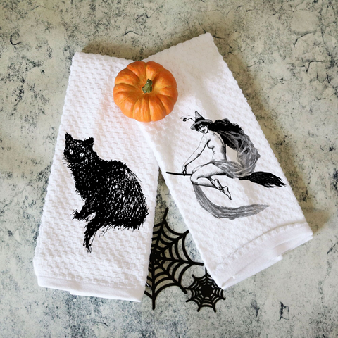 Set of Two Towels Vintage Witch and Black Cat