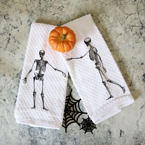 Set of Two Towels Vintage Skeleton
