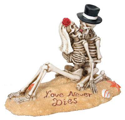 Love Never Dies - Beach - Highway Thirty One